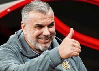 Cosmin Olăroiu, aproape de un nou trofeu în Emiratele Arabe Unite!