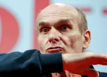 Cristian Tudor Popescu cere implicarea Guvernului în scandalul dopajului Simonei Halep!