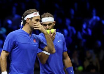Roger Federer, trist după ce a aflat că fostul său rival, Rafael Nadal, ar putea lipsi de la Roland Garros! „Ar fi brutal pentru tenis!”