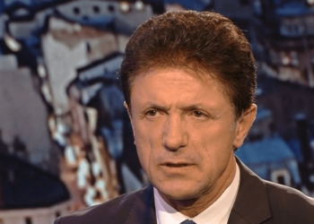 Penalul de Gică Popescu a sărit la gâtul fotbaliștilor români, ca să fie ales candidat la Primăria Constața din partea PSD!