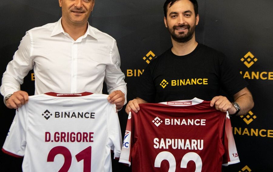 Rapid a semnat cu Binance! Contract avantajos pentru vișinii!
