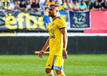 Superstarul fotbalului Românesc, Constantin Budescu, dat afară de la Petrolul!
