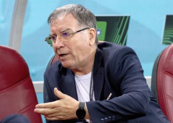 Povestea incredibilă a lui Valeriu Argăseală: „Mama m-a născut la secerat. Cordonul ombilical l-au tăiat cu secera!”