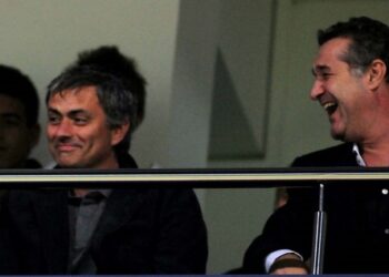 Becali, vedetă pe Internet! Ce  a zis Jose Mourinho despre el?