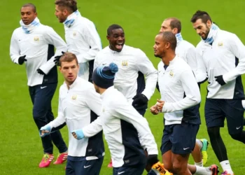 Abuz de alcool la Manchester City: „Credeam că nu joc, așa că am băut 10 beri. Apoi mă cheamă antrenorul…”