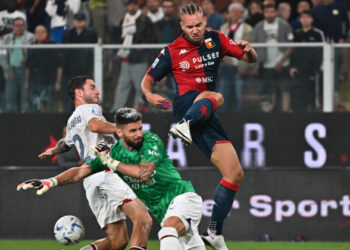 George Pușcaș s-a făcut din nou de râs! L-a făcut mare pe atacantul Giroud, intrat în ultimele zece minute ale partidei Genoa – Milan!