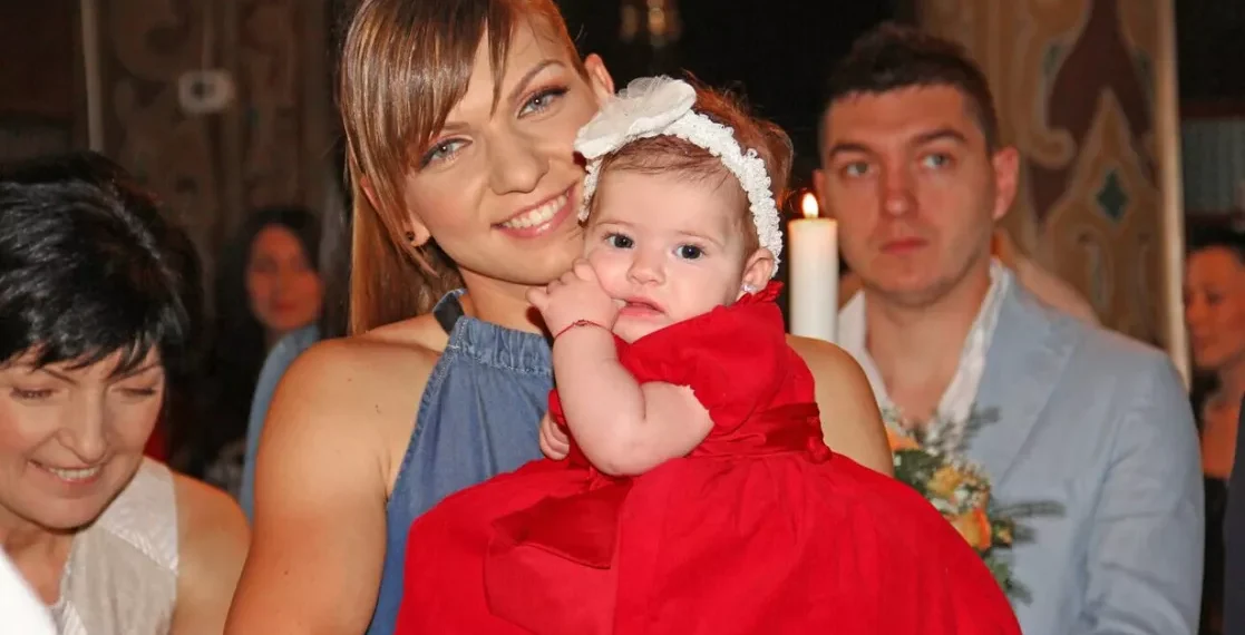 Dumnezeule! Cum arăta Simona Halep înainte să-și micșoreze sânii! Imaginile au scăpat pe internet!