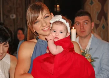 Dumnezeule! Cum arăta Simona Halep înainte să-și micșoreze sânii! Imaginile au scăpat pe internet!