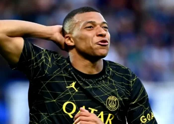 Kylian Mbappe, pact secret cu Nasser Al-Khelaifi! PSG vrea să îl îmbrace în aur pe francez!