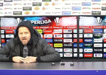 Gafă în direct la clubul din Superligă: „Care nu-și strâng c*****l după ei”