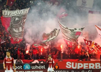 Imagini șocante: puști și pistoale ridicate de Jandarmerie de la liderii de galerie