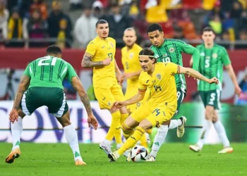 Cine merită să fie titular cu Columbia? Ianis Hagi sau Olimpiu Moruțan?