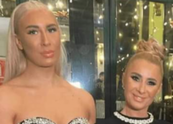 Anamaria Prodan și frumoasa ei fiică, cele mai răvășitoare românce din ultimii 35 de ani, au încins atmosfera pe plajele din Miami și Dubai