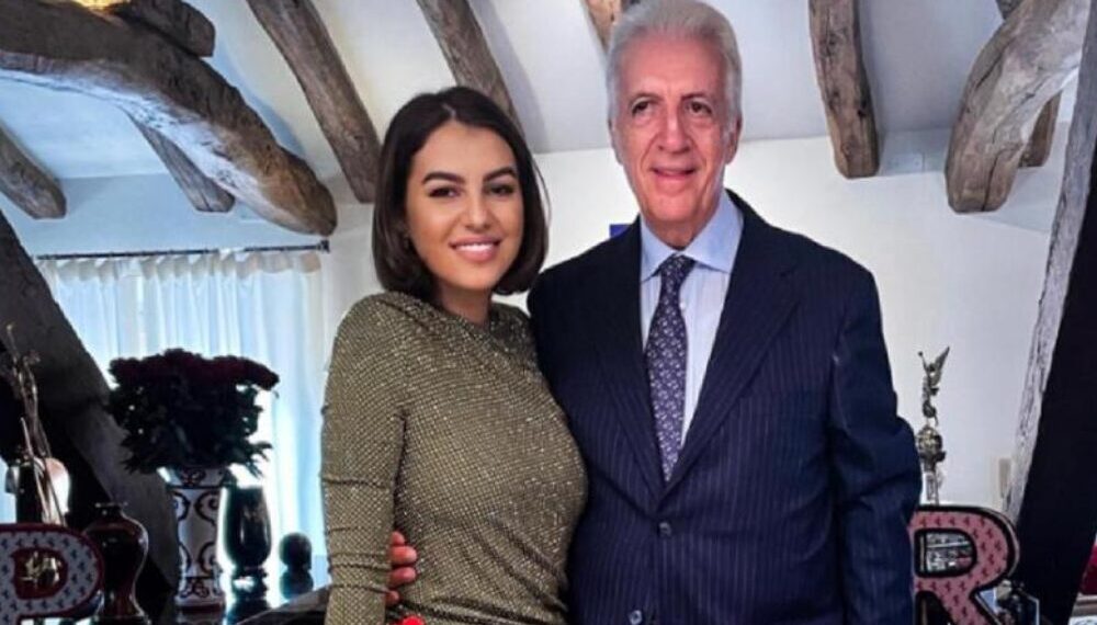 Romina Ferrari, 32 de ani, a declarat că s-a căsătorit cu miliardarul Pierro Ferrari, 77 de ani, doar din pură dragoste!