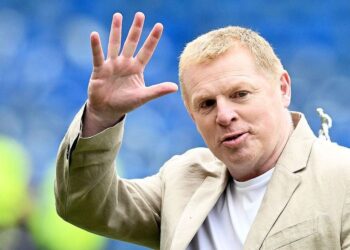 Clauza secretă din contractul lui Neil Lennon cu Rapid! Cum face Dan Șucu economie de peste un milion de euro dacă-l dă afară pe britanic?
