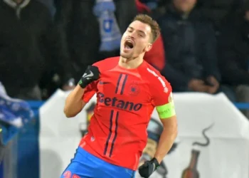 Presa din străinătate, la picioarele lui Darius Olaru: „Aproape de transfer, după laudele lui Neil Lennon”