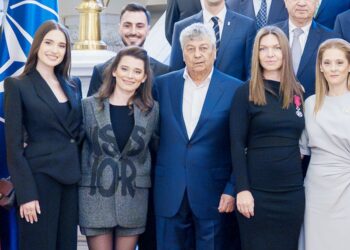 Kira Hagi, fiica lui Gică, a purtat un sacou de 5.000 de euro în fața președintelui României!