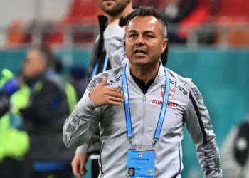 Când va putea deveni Florentin Petre antrenor principal la Dinamo?