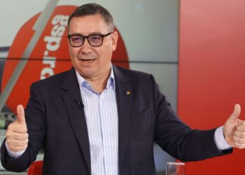 Victor Ponta  a recunoscut că a influențat schimbarea lui Dumitru Dragomir de la șefia LPF în 2013.